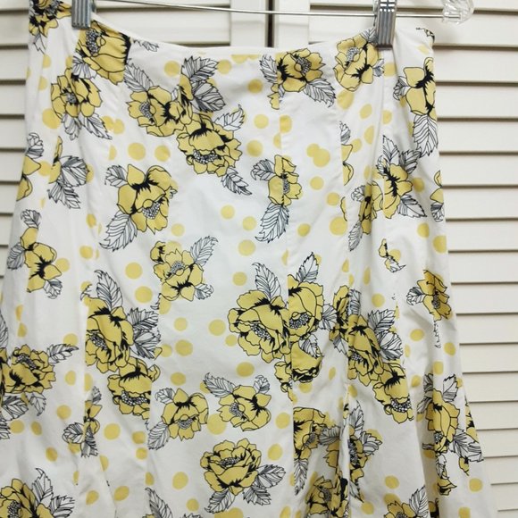 Chadwicks Yellow/navy polka dot flowers skirt 8 - Picture 2 of 5